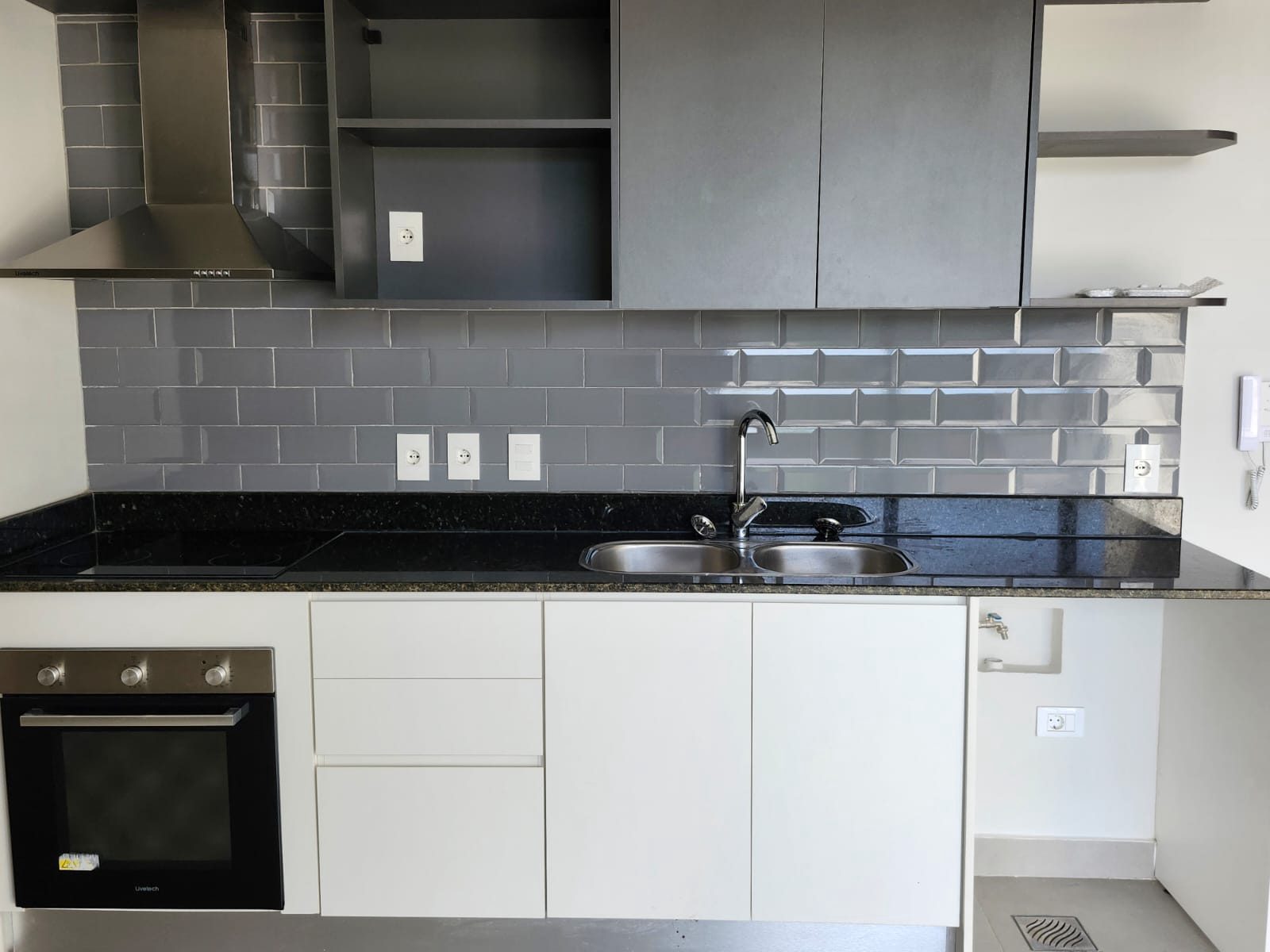 5h kitchen.jpeg